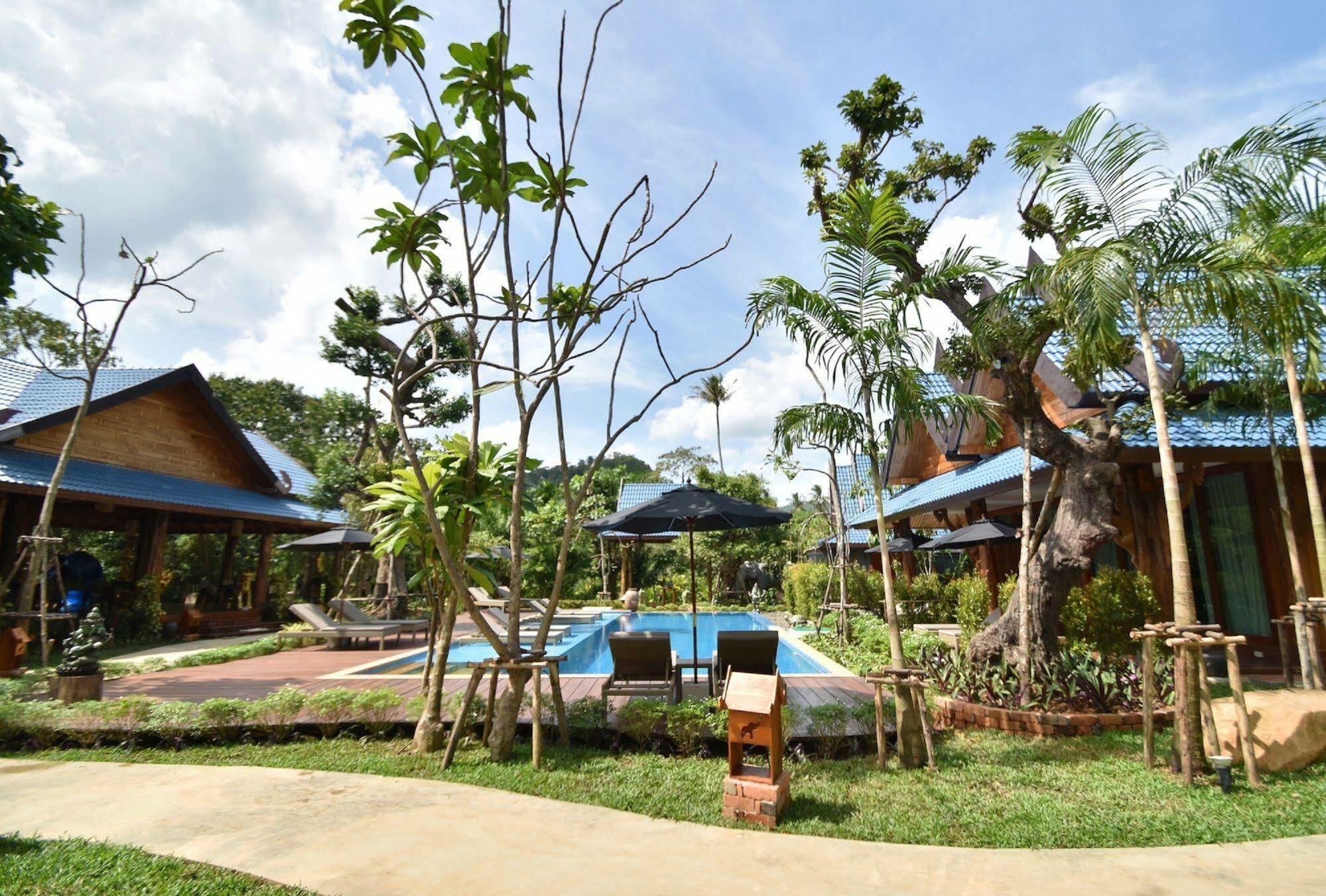 The Nine Thipthara Klongson Resort Ban Nong Thale Exteriér fotografie