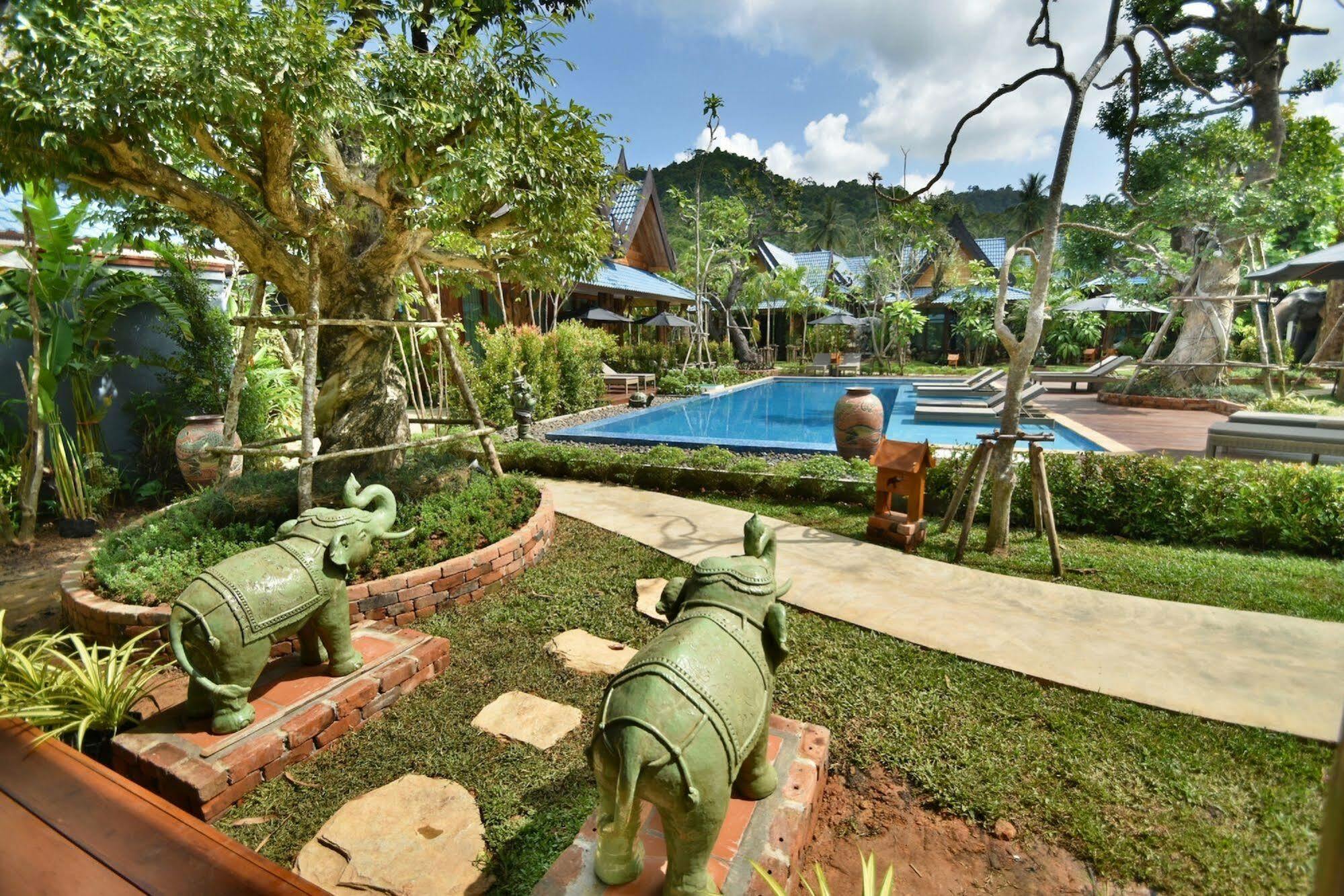The Nine Thipthara Klongson Resort Ban Nong Thale Exteriér fotografie